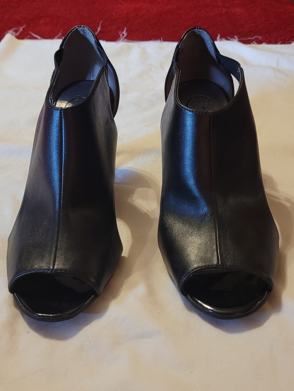 Lifestyle Simply Comfort Black 3 inch Heels . size 7.5 - Picture 2 of 7